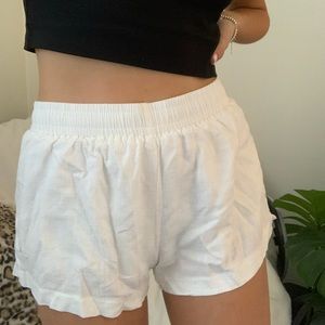 Princess Polly linen beach shorts white brand new